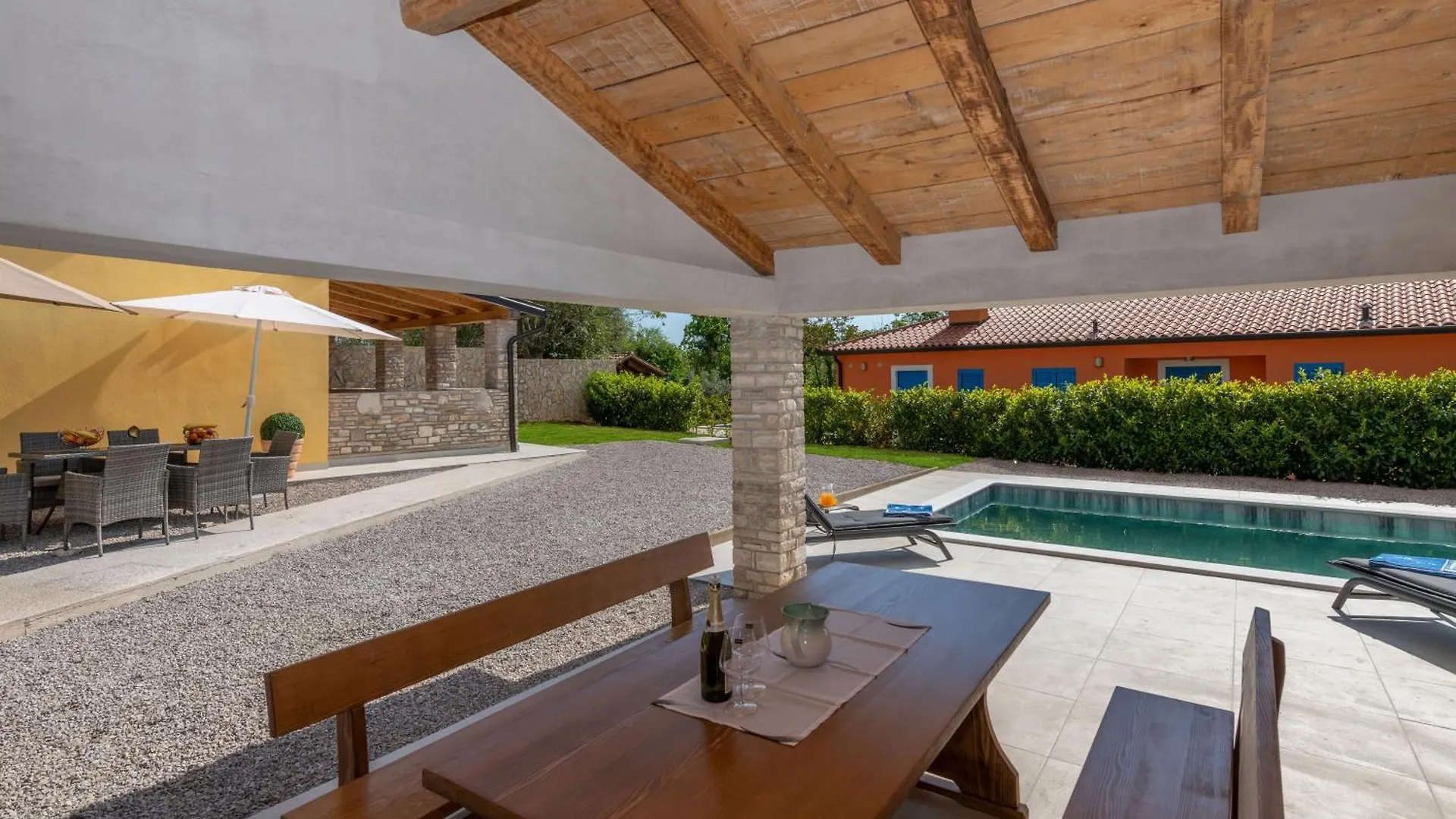 Villa Biba, A Seaside Hideaway With A Pool Ubasico 別荘